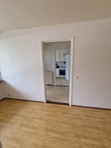 Björkvägen 27 lgh 1002 1 rok ca 40 kvm 4 000 kr/mån